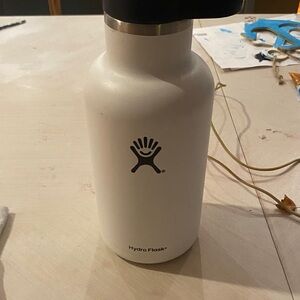 Hydro Flask Classic White Thermos